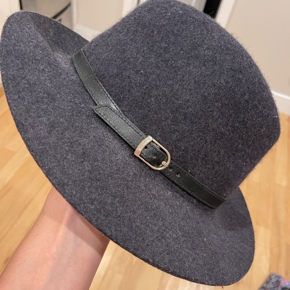 Banana republic felt hat *NEVER WORN*